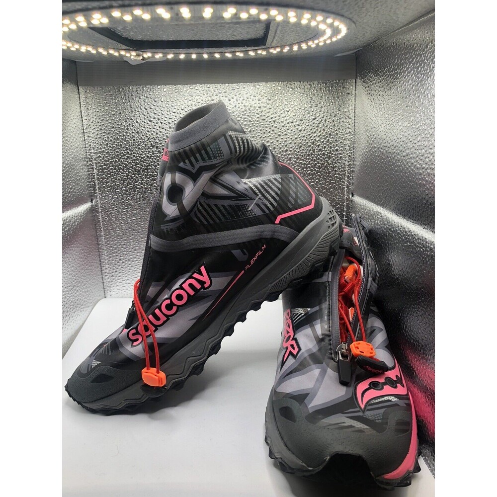 Saucony Razor Ice Vibram Arctic Grip Winter Running Pink Size 8.5 Women’s Shoes